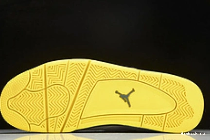 Retro Jordan Air 4 